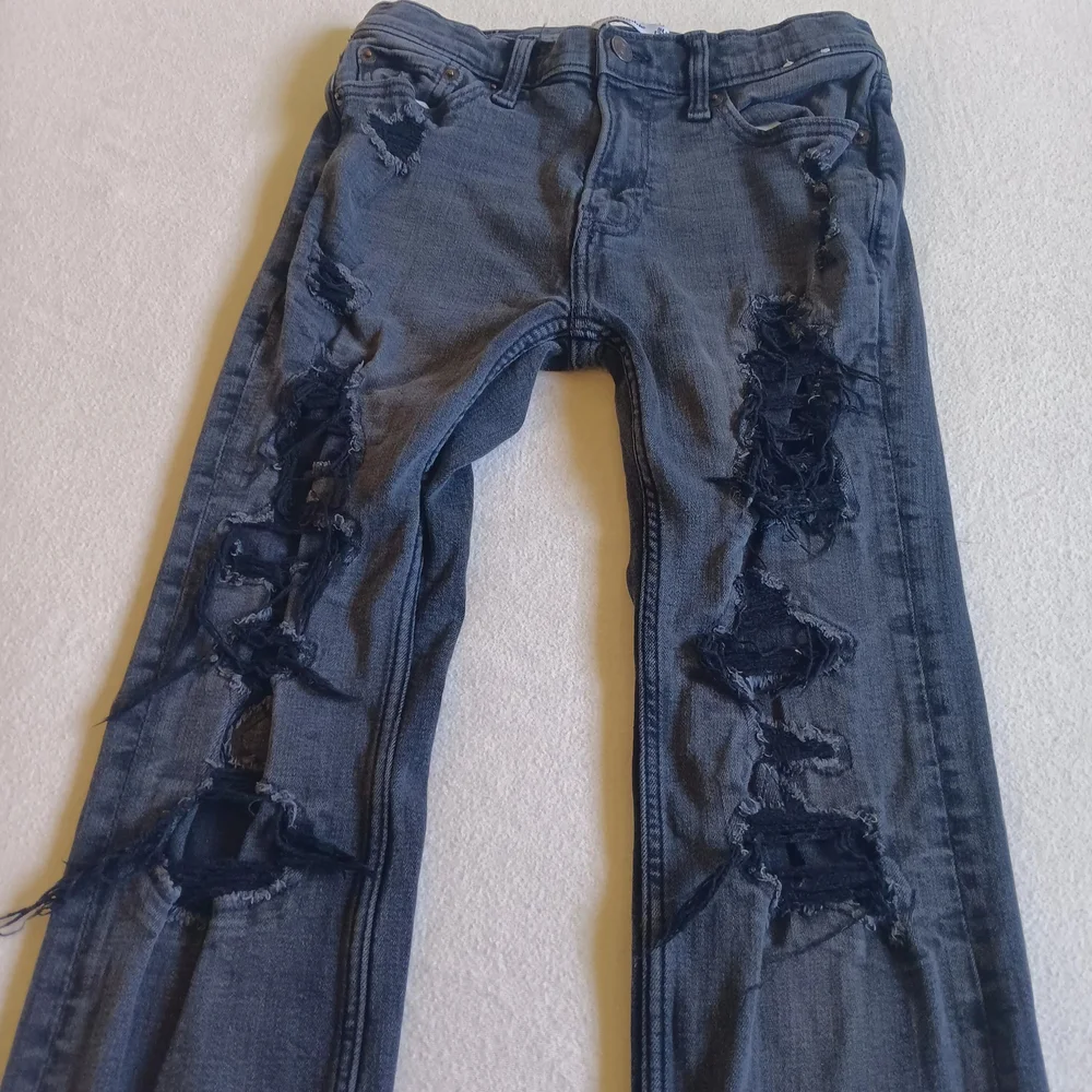 Abercrombie Kids Sz 13/14 Black Jeans Distressed Slim-Fit